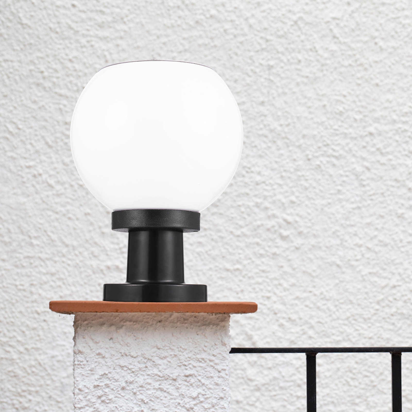 1. 태양광으로 작동하는 둥근 LED 벽걸이 조명, 흰 - Outdoor Lighting Round 리뷰 및 가격